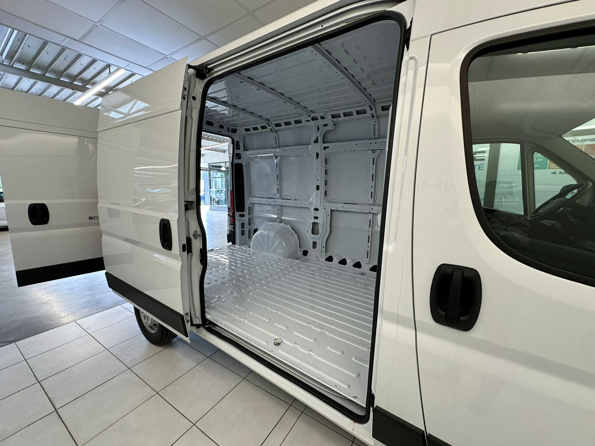 BOXER FOURGON L2H2 HDI 140 BVM6
