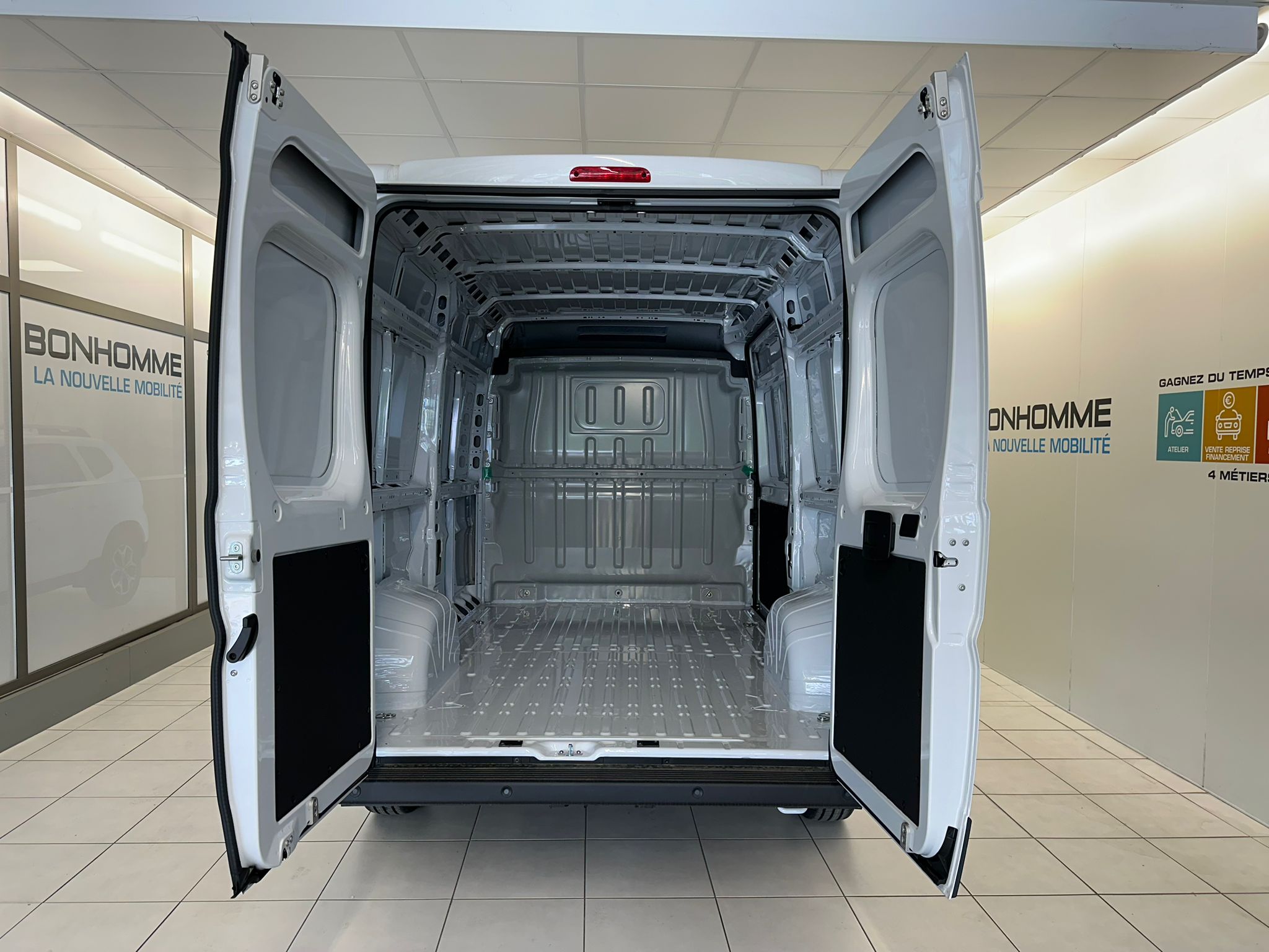 BOXER FOURGON L2H2 HDI 140 BVM6