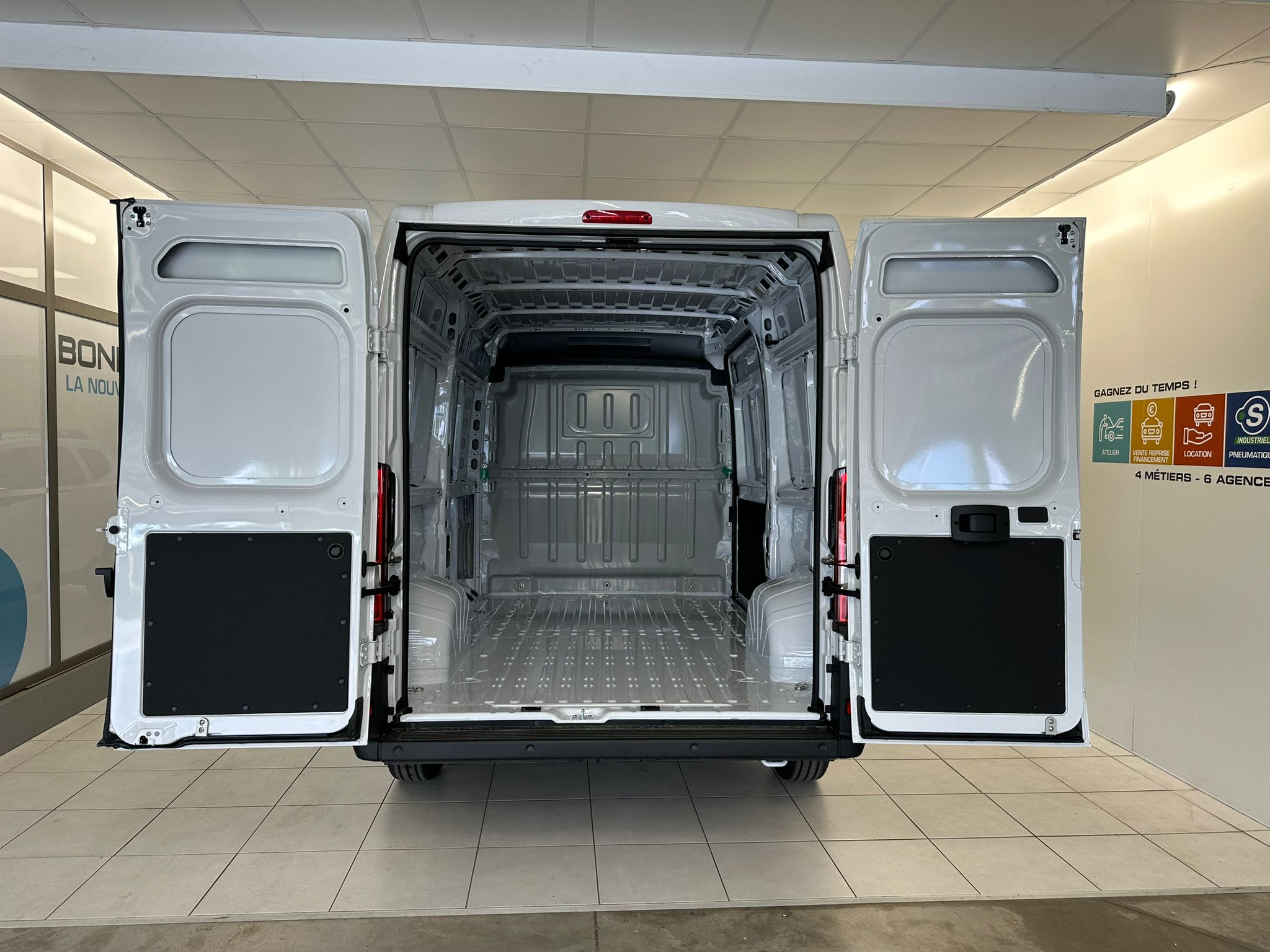 BOXER FOURGON L2H2 HDI 140 BVM6