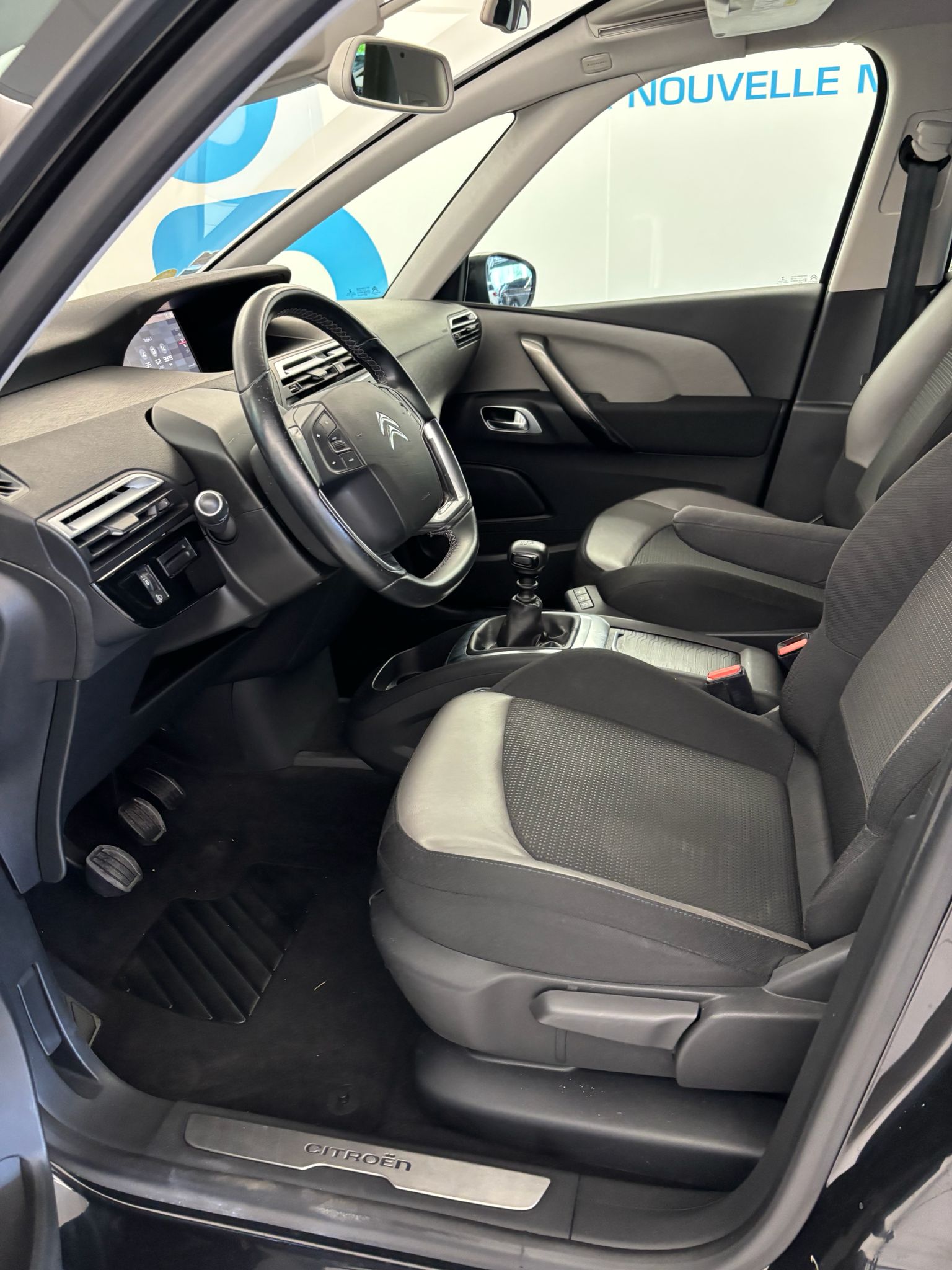 GRAND C4 SPACE TOURER HDI 130 SHINE